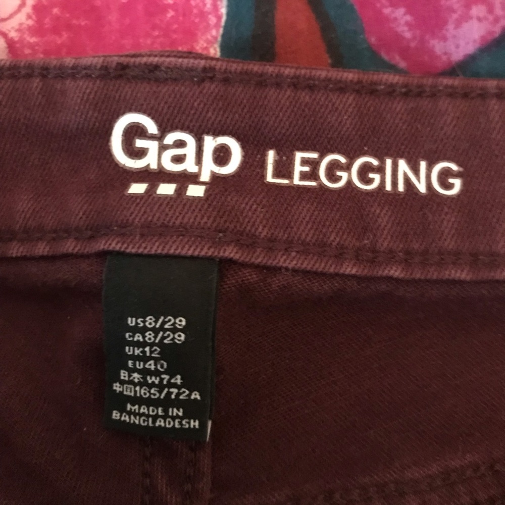 Maroon colored gap legging jeans